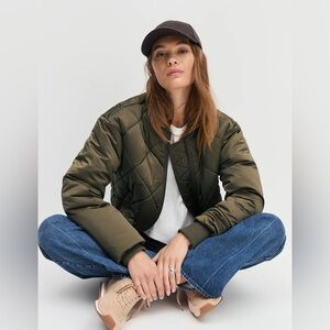 Favorite Daughter Favorite Bomber Quilted Jacket Army/Olive Green XS NWT
